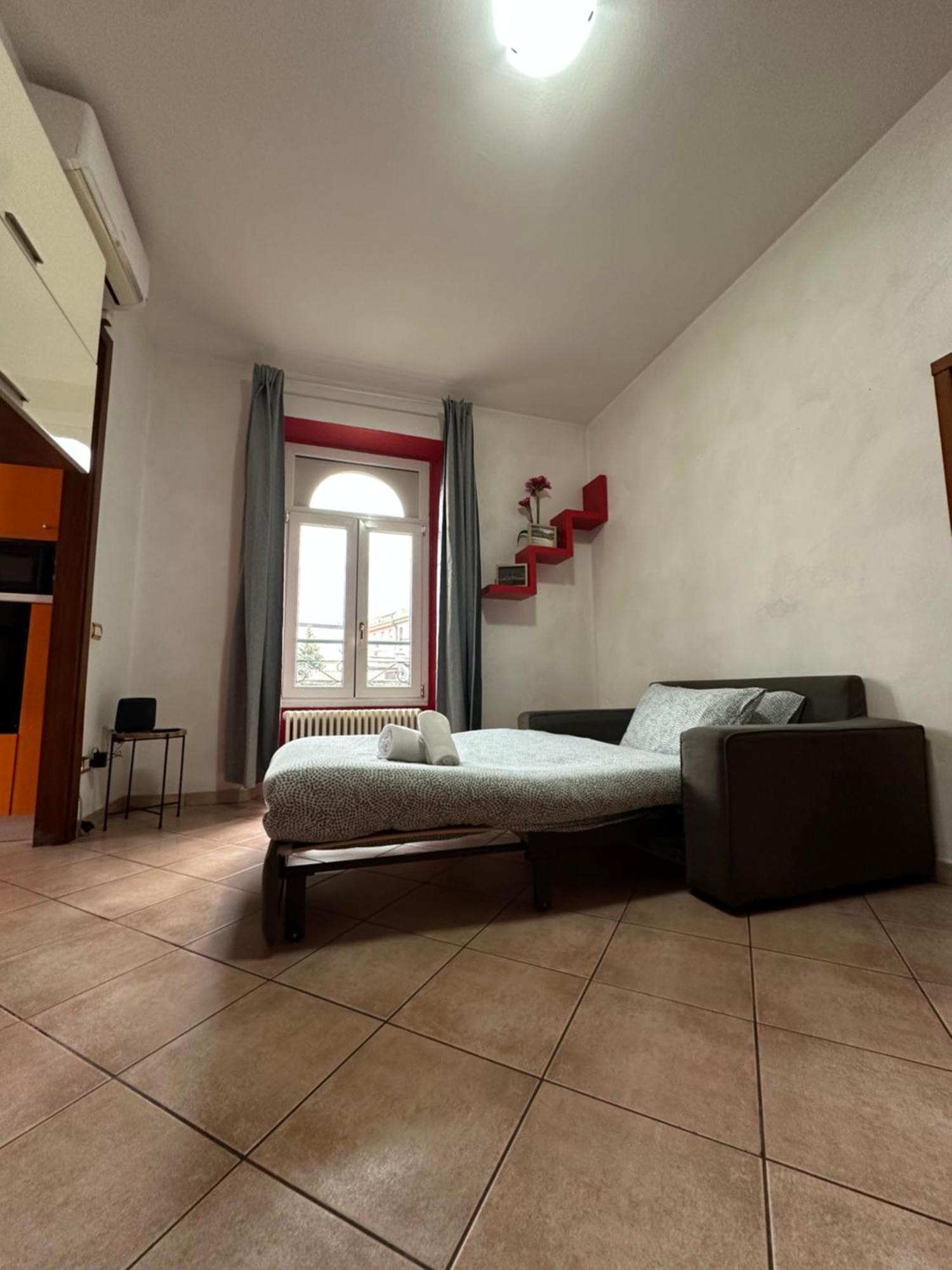 Comfy Apartment In Lecco 2 Exterior foto